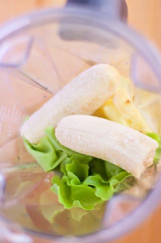 Pineapple Kombucha Green Smoothie Ingredients in Vitamix | melissatorio.com